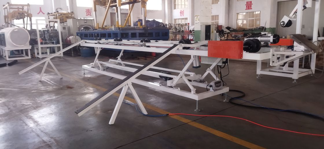 Γραμμή εξώθησης σωλήνων διπλού τοιχώματος κυματοειδών σωλήνων ελάχιστης διαμέτρου 63mm με σκληρότητα βαρελιού HV>940 και σύστημα ελέγχου PLC