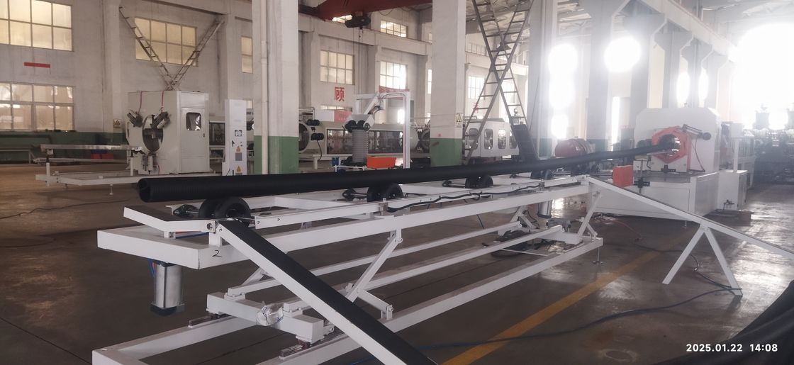 Αυτοματοποιημένη ηλεκτρονική γραμμή εξώθησης κυματοειδών σωλήνων διπλού τοιχώματος με κινητήρα Siemens και χωρητικότητα 8-15Kg/h