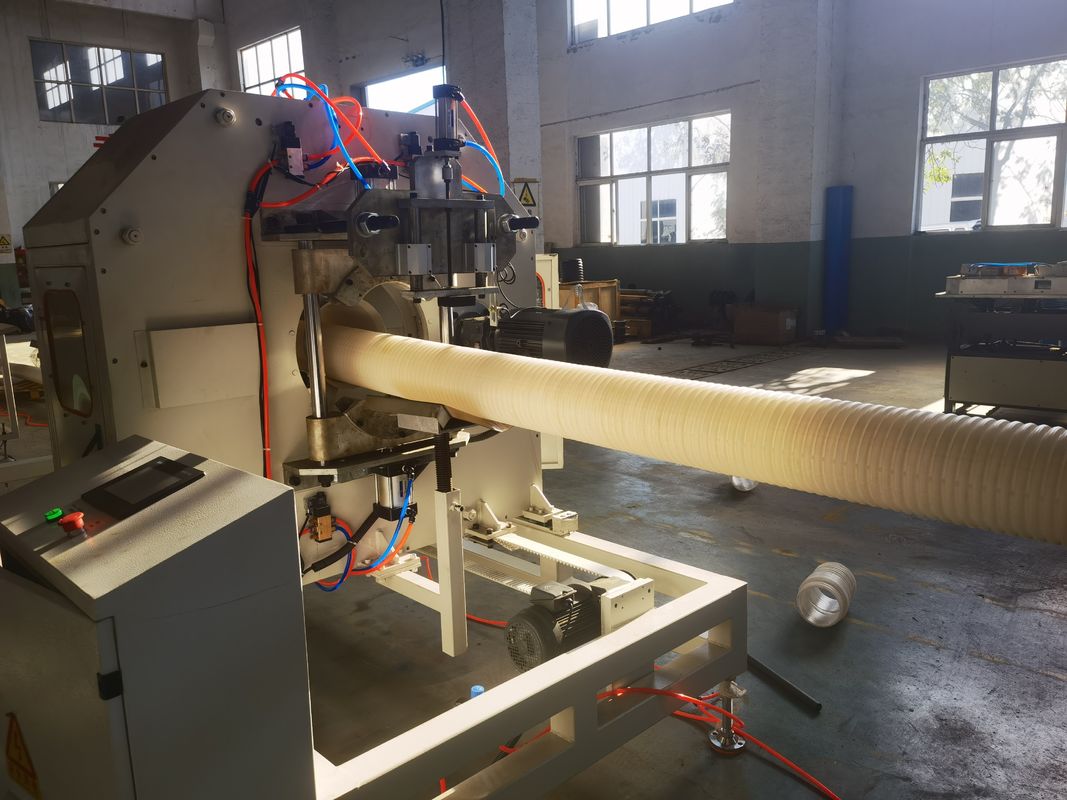 Υδατοψύξη Μοναδικό τοίχωμα κυματοειδής σωλήνα εξώθηση γραμμή με αυτόματη τροφοδοσία και Siemens Contactor