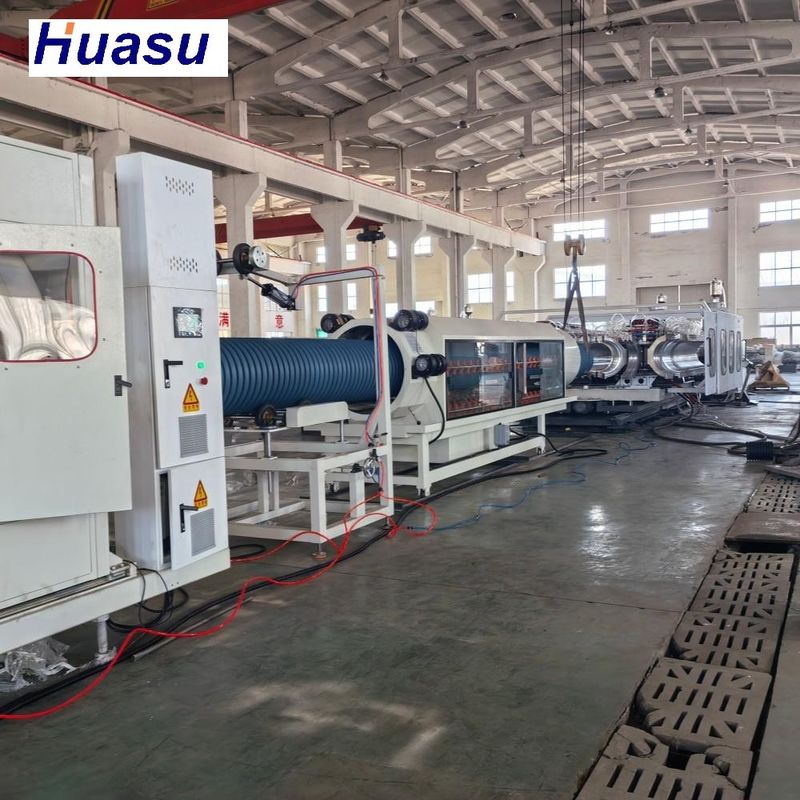 Γραμμή εξώθησης σωλήνων διπλού τοιχώματος κυματοειδούς διαμέτρου 32-1600mm με ενσωματωμένη υποδοχή και εγκατεστημένη ισχύ 520kW