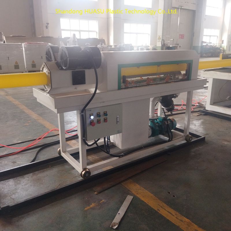 Αυτόματη γραμμή εκτόξευσης πλαστικών σωλήνων με Siemens ABB κύρια ηλεκτρική και υδατική ψύξη αέρα για προσαρμόσιμη έξοδο