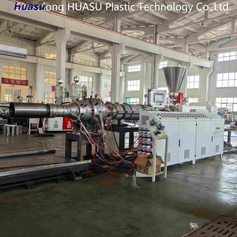 Μηχανή κυματοειδούς σωλήνα υψηλής απόδοσης 500-2000Kg/H με διάμετρο σωλήνα 32-1600mm και τεχνολογία PLC της Siemens