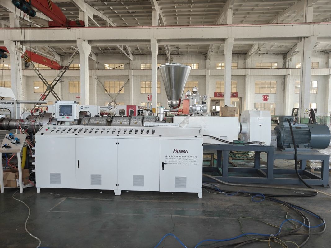 Προσαρμόσιμη μηχανή κατασκευής κυματοειδών σωλήνων PVC για την παραγωγή υλικού PVC