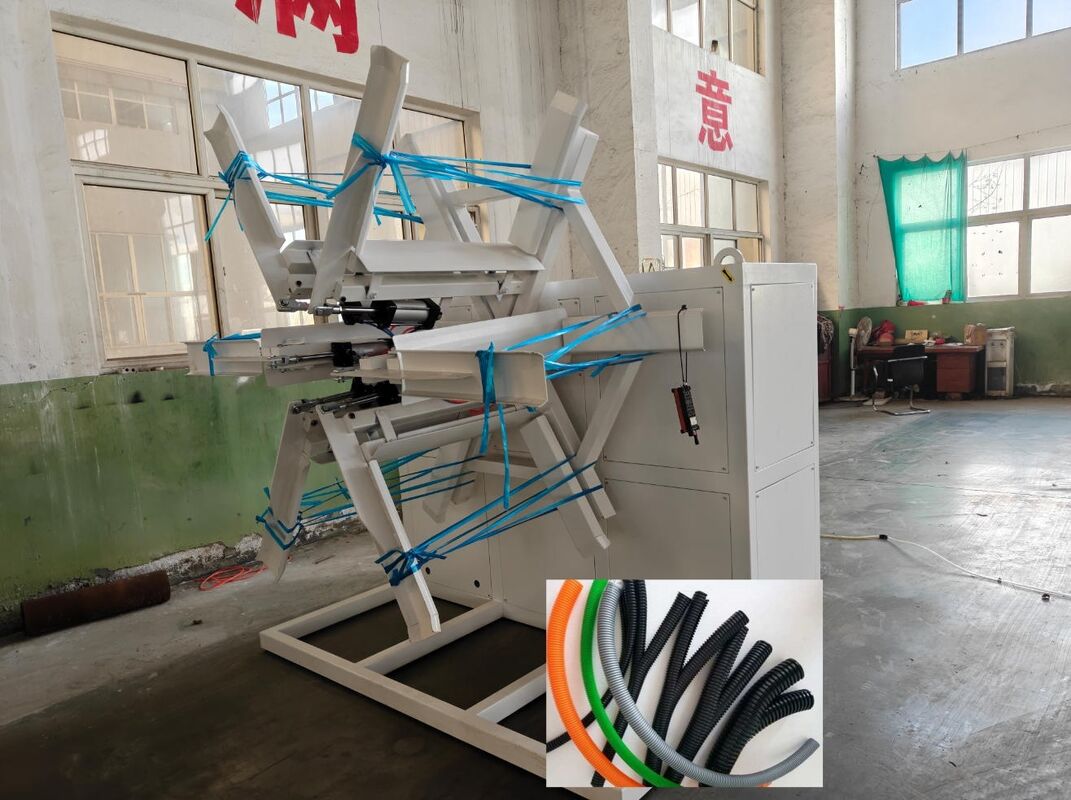 Γραμμή εξώθησης σωλήνων κυματοειδών διπλού τοιχώματος Siemens Main Electrical Parts με 48 ποσότητες καλουπιών και λειτουργία ψύξης νερού