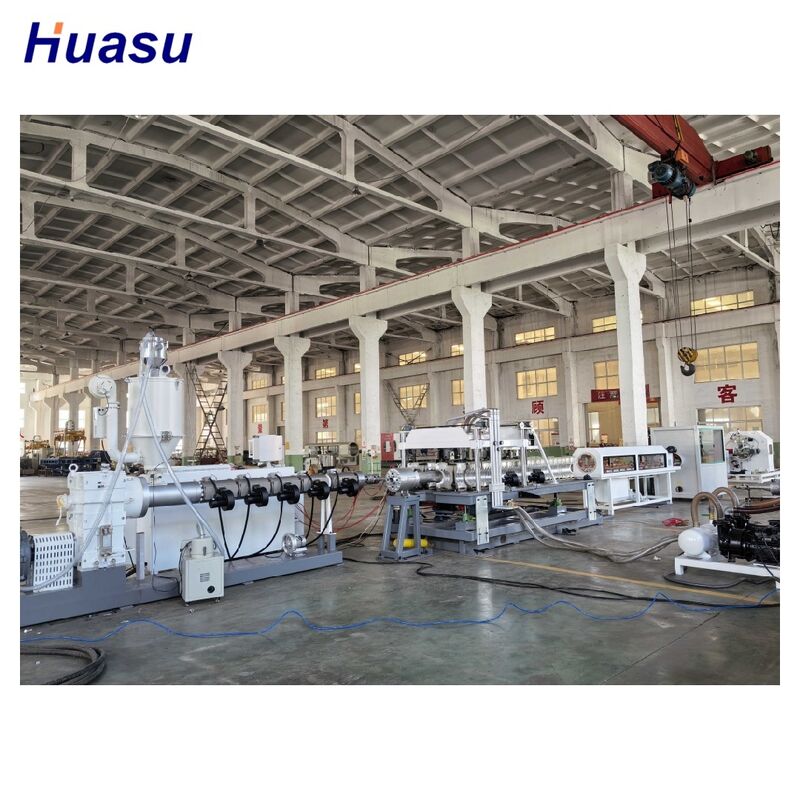 Γραμμή εξώθησης σωλήνων προστασίας καλωδίων με εύρος διαμέτρου 32mm-1600mm με διεπαφή οθόνης αφής PLC και βίδα επεξεργασίας νιτρίωσης