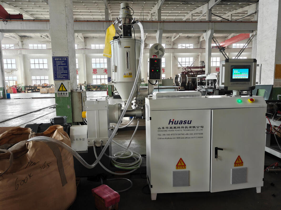 Γραμμή εξώθησης σωλήνων κυματοειδών μονών τοιχωμάτων με υδρόψυξη και κινητήρα Siemens για σταθερή παραγωγή υψηλής ταχύτητας