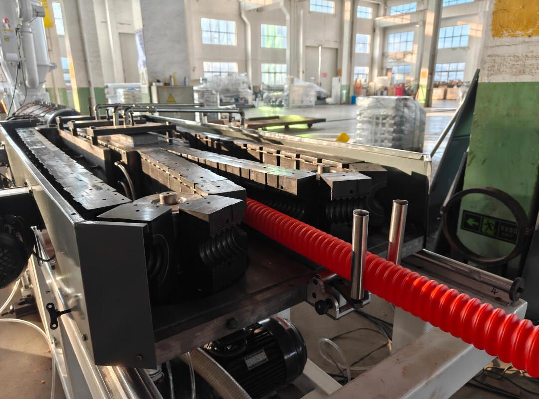 Γραμμή Εξώθησης Σωλήνων Κυματοειδών Μονής Τοιχώματος με Σύστημα Ψύξης Νερού, Σύστημα Ελέγχου PLC και Κύριο Κινητήρα Siemens