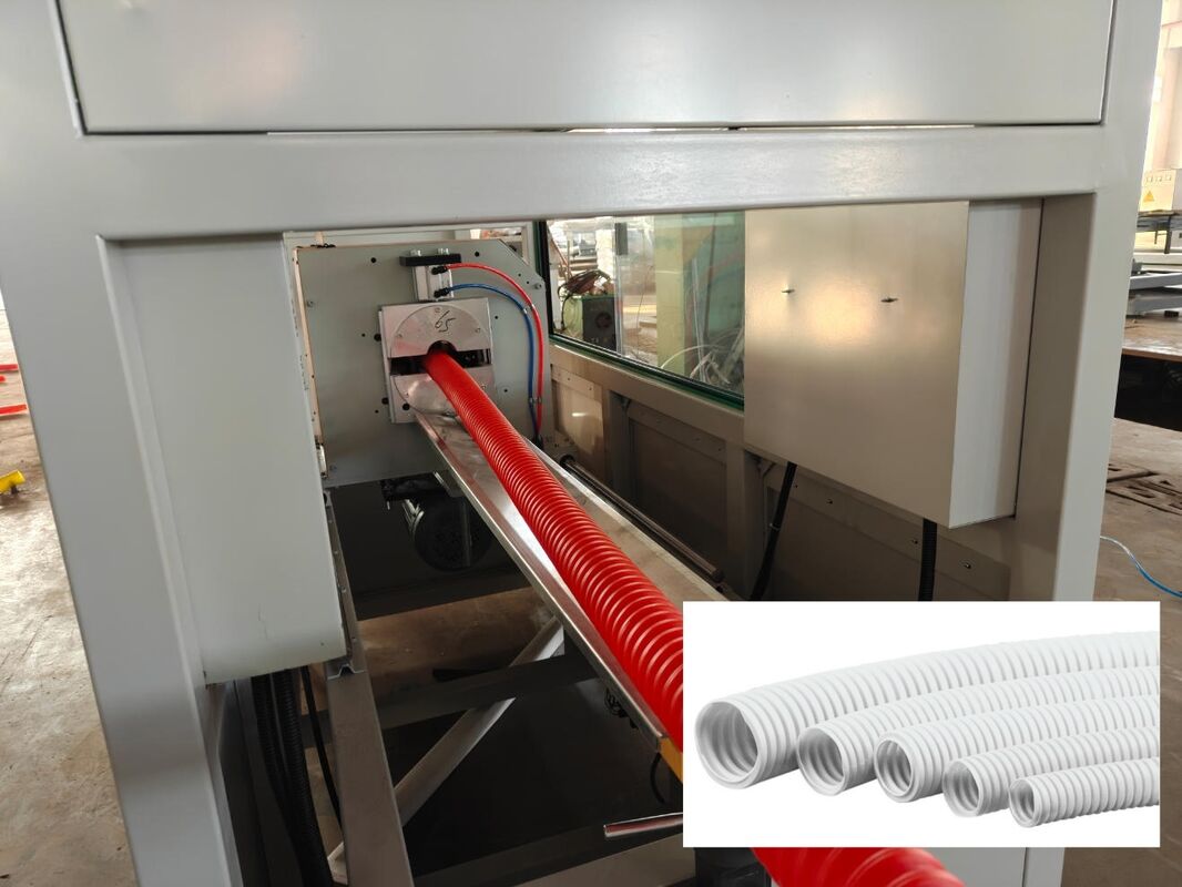 Γραμμή Εξώθησης Κυματοειδούς Σωλήνα Μονού Τοιχώματος με Ψύξη Νερού με μία Τροφοδοσία και 1 Σετ Κυματοποιητή που Εξασφαλίζει Σταθερή Διαδικασία Παραγωγής