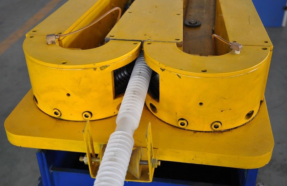 Εύκαμπτο ενιαίο ζαρωμένο τοίχος CE IOS9001 γραμμών παραγωγής σωλήνων