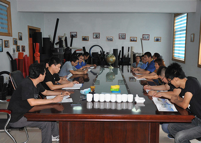 Ενιαίος ζαρωμένος τοίχος σωλήνας PE PP PVC που κατασκευάζει τη μηχανή 250mm τη διάμετρο σωλήνων