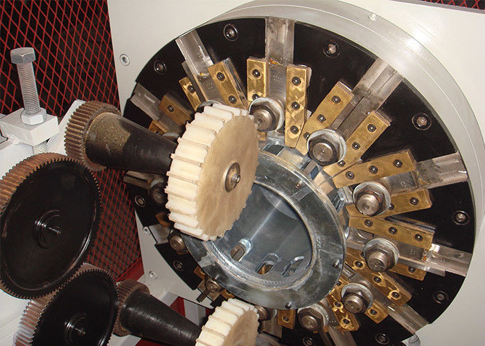 2050mm PVC διπλοτειχισμένη ενιαία ζαρωμένη τοίχος σωλήνων εξώθησης ταχύτητα παραγωγής γραμμών υψηλή