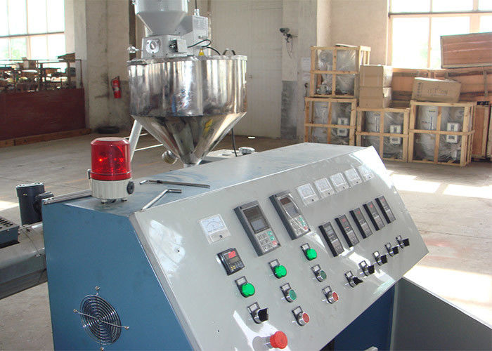 Ενιαία ζαρωμένη τοίχος γραμμή παραγωγής μηχανών σωλήνων PVC 200MM400MM