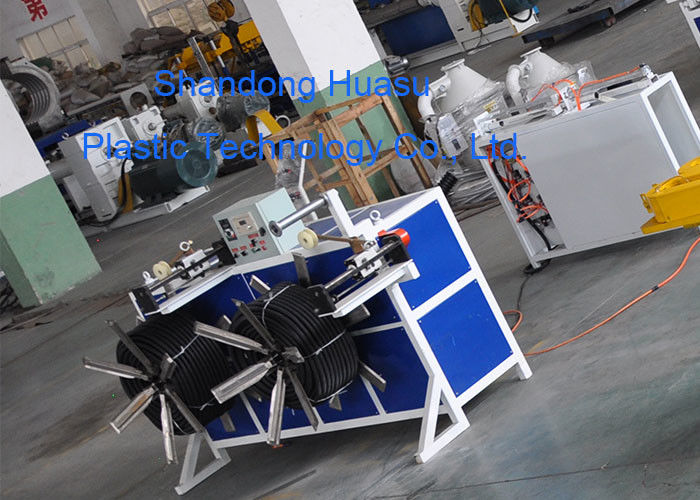 ζαρωμένος πλαστικό σωλήνας 1663mm που κατασκευάζει τη μηχανή για τους ενιαίους ζαρωμένους τοίχος σωλήνες