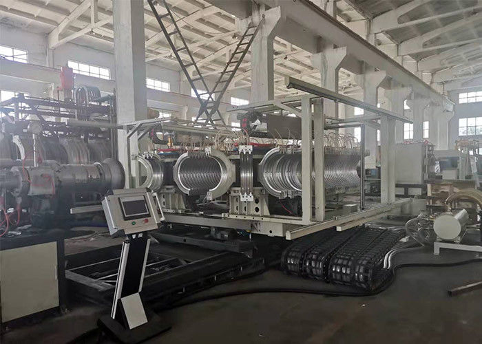 Υψηλής ταχύτητας PP PE ενιαίος εξωθητής σωλήνων τοίχων διπλοτειχισμένος ζαρωμένος που κατασκευάζει τη μηχανή
